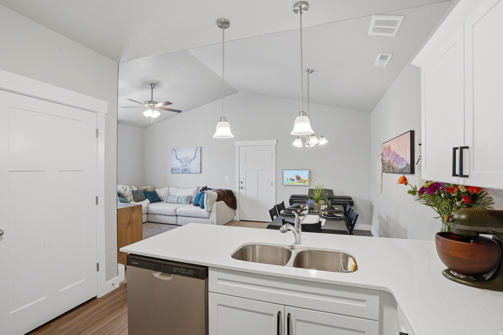 MOUNTAIN RIDGE - Residential