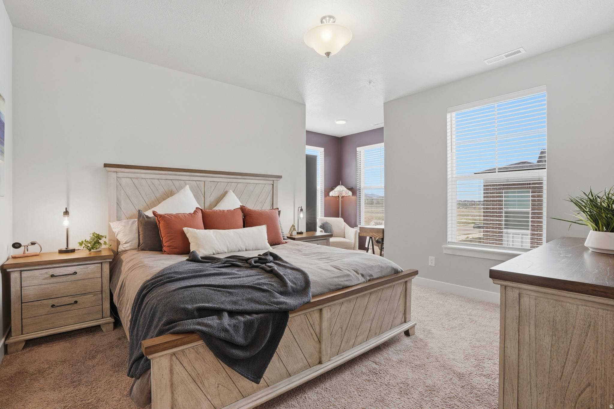 MOUNTAIN RIDGE - Residential