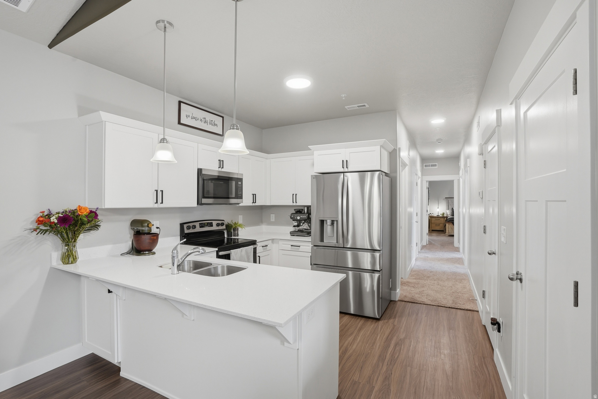 MOUNTAIN RIDGE - Residential