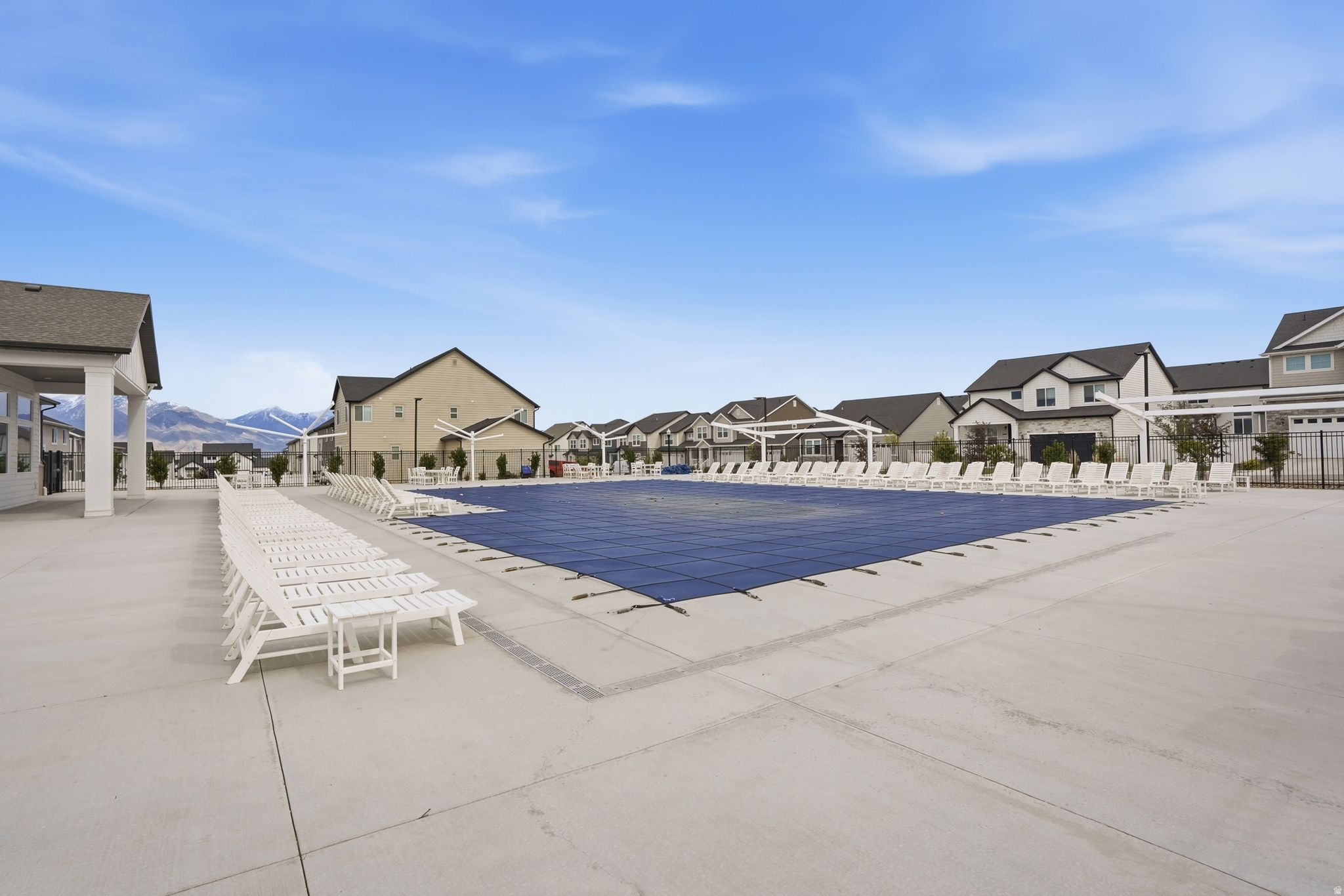 MOUNTAIN RIDGE - Residential