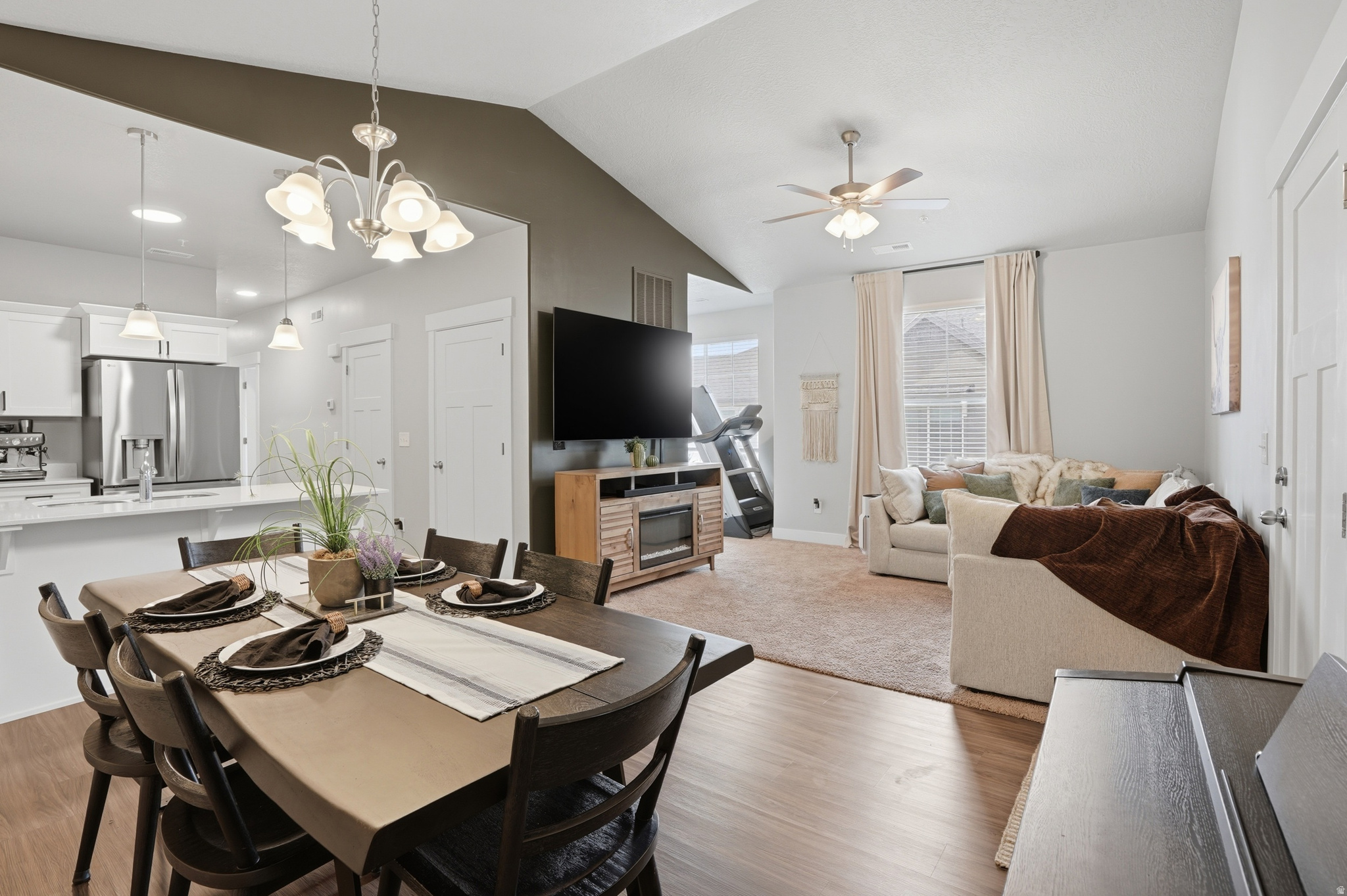 MOUNTAIN RIDGE - Residential