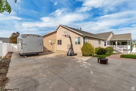 Tiny photo for 5233 W AUTUMN CREEK DR, Riverton, UT 84096 (MLS # 2119217)