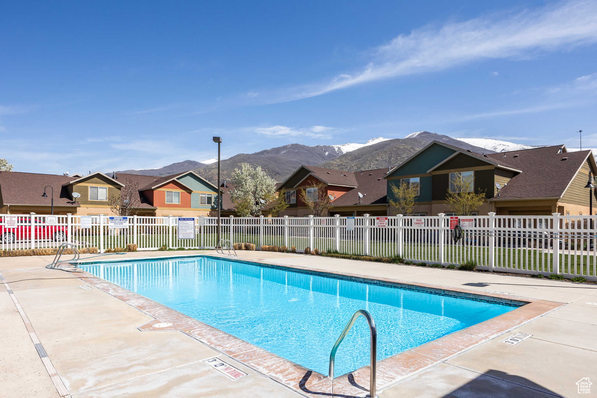 FARMINGTON CROSSING - Residential