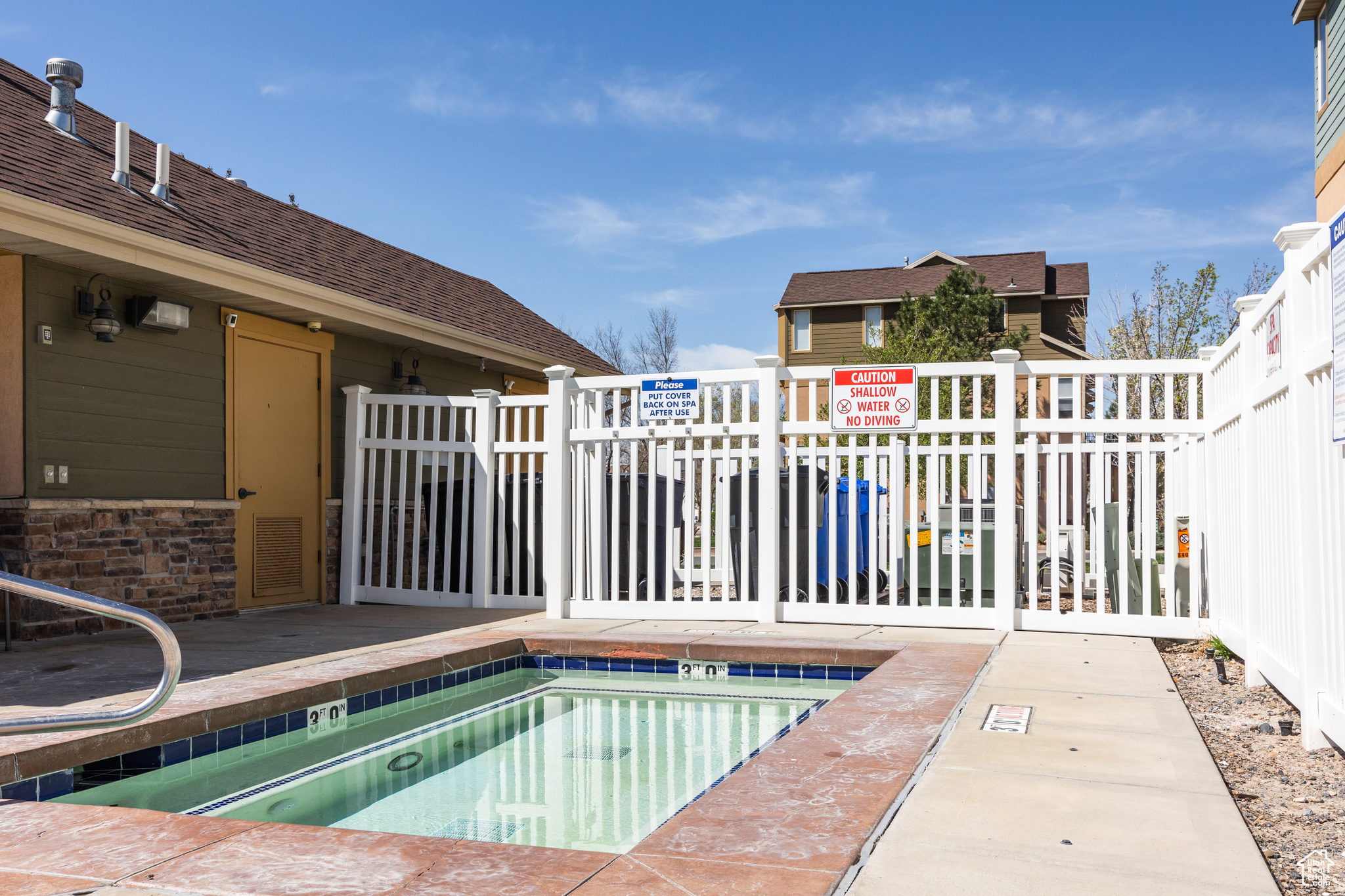 FARMINGTON CROSSING - Residential