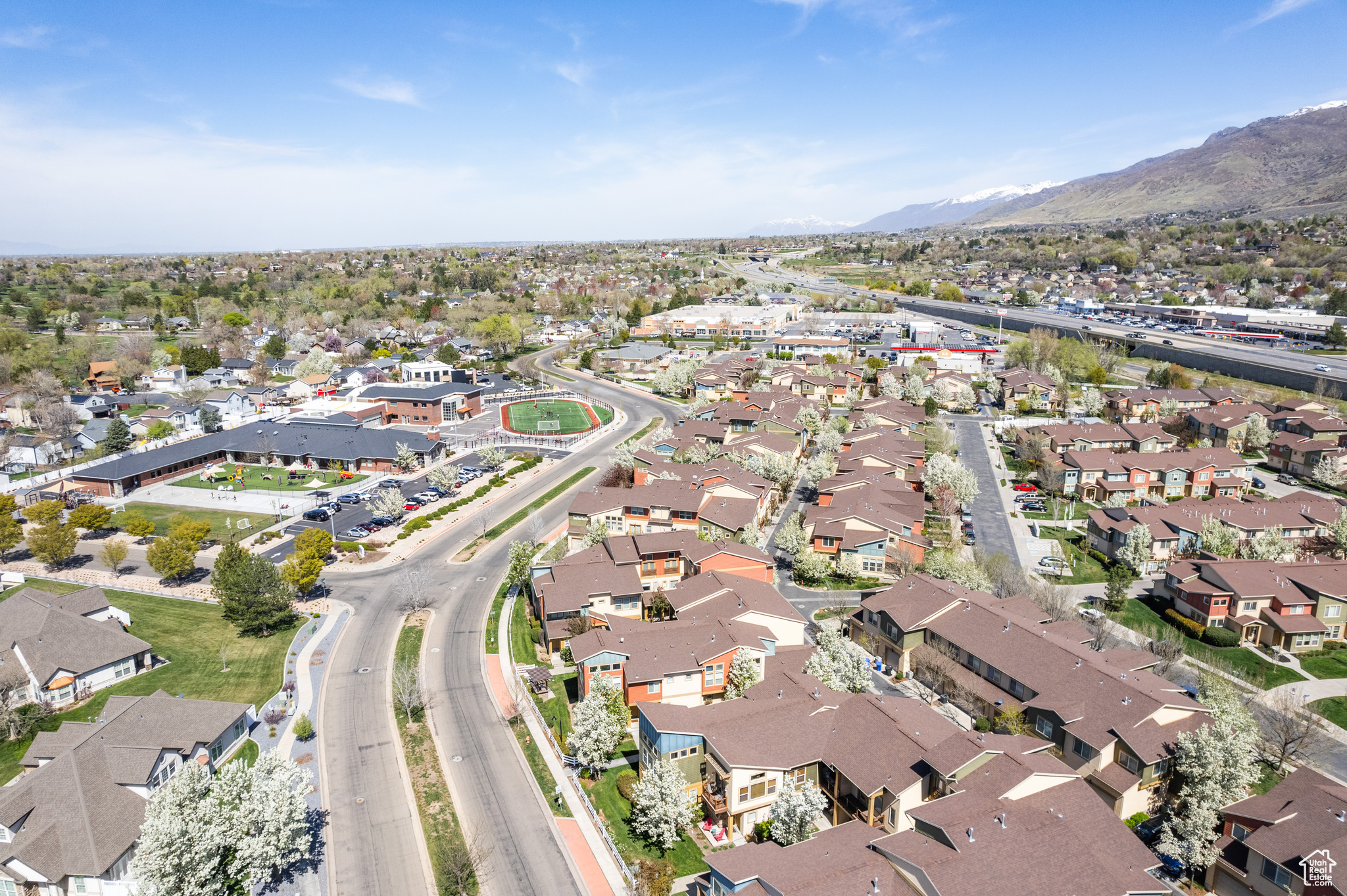 FARMINGTON CROSSING - Residential