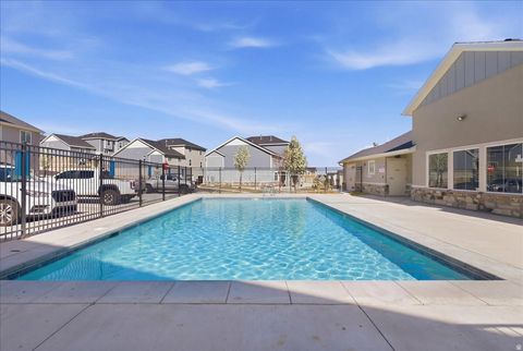 Tiny photo for 14424 S OAKFIELD WAY, Herriman, UT 84096 (MLS # 2147012)