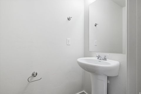 Tiny photo for 14424 S OAKFIELD WAY, Herriman, UT 84096 (MLS # 2147012)