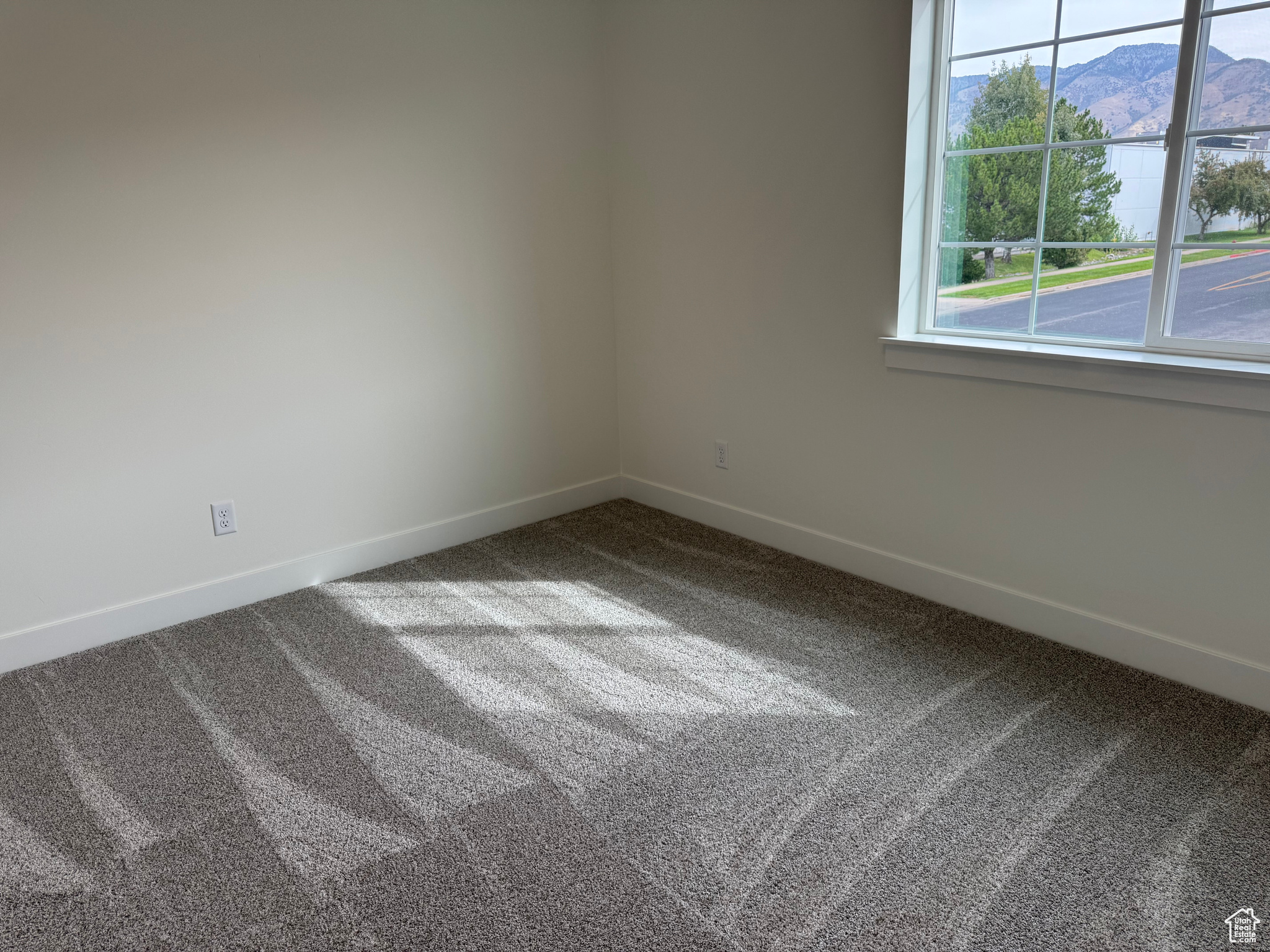 1600 PARK AVE - Residential