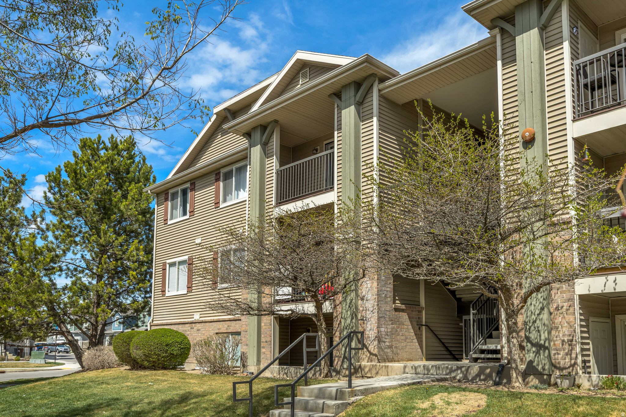 WILLOW SPRINGS - Residential