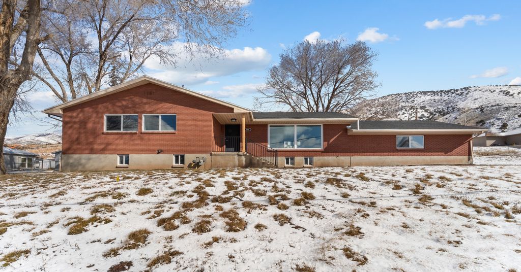 Photo of 586 N 700 E, Morgan, UT 84050 (MLS # 2138562)