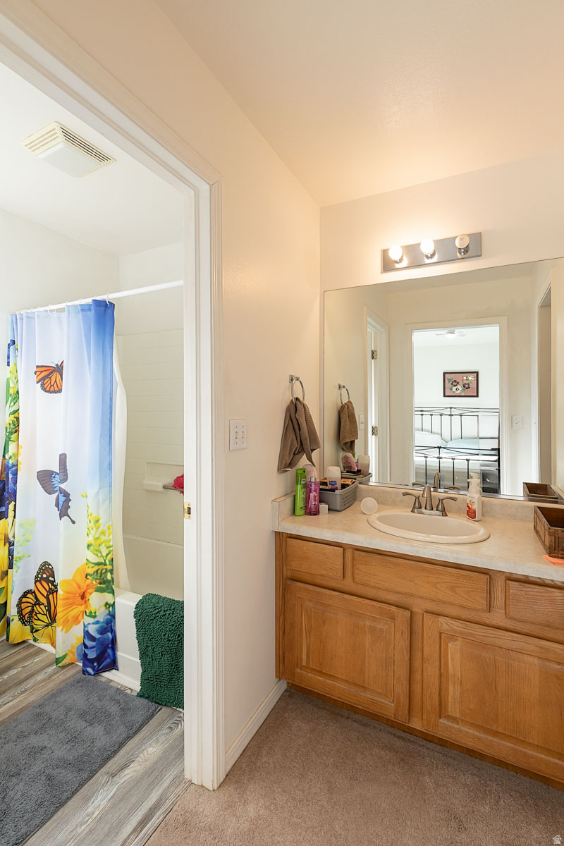 MID VALLEY ESTATES - Residential