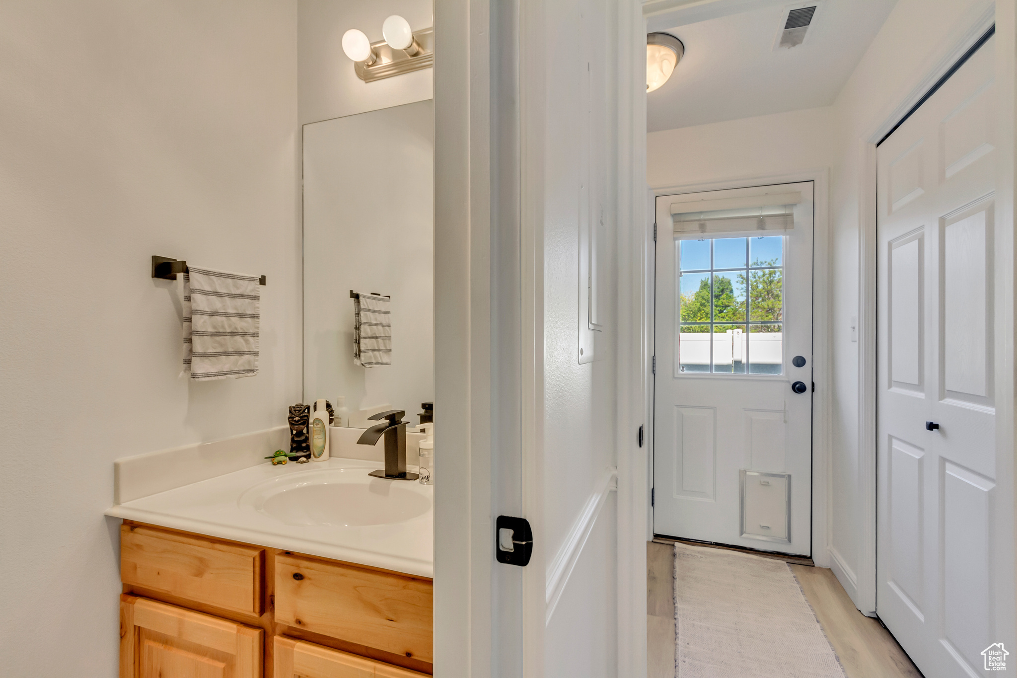 747 N 200, Springville, Utah image 13