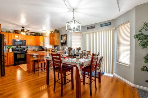 Tiny photo for 1942 W SILVER SPUR WAY N, Farmington, UT 84025 (MLS # 2127360)