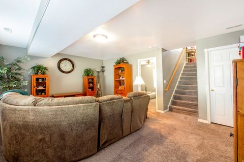 Tiny photo for 1942 W SILVER SPUR WAY N, Farmington, UT 84025 (MLS # 2127360)