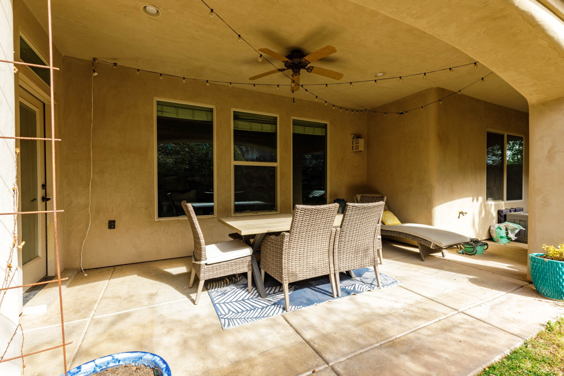 TONAQUINT TERRACE PH 1 - Residential