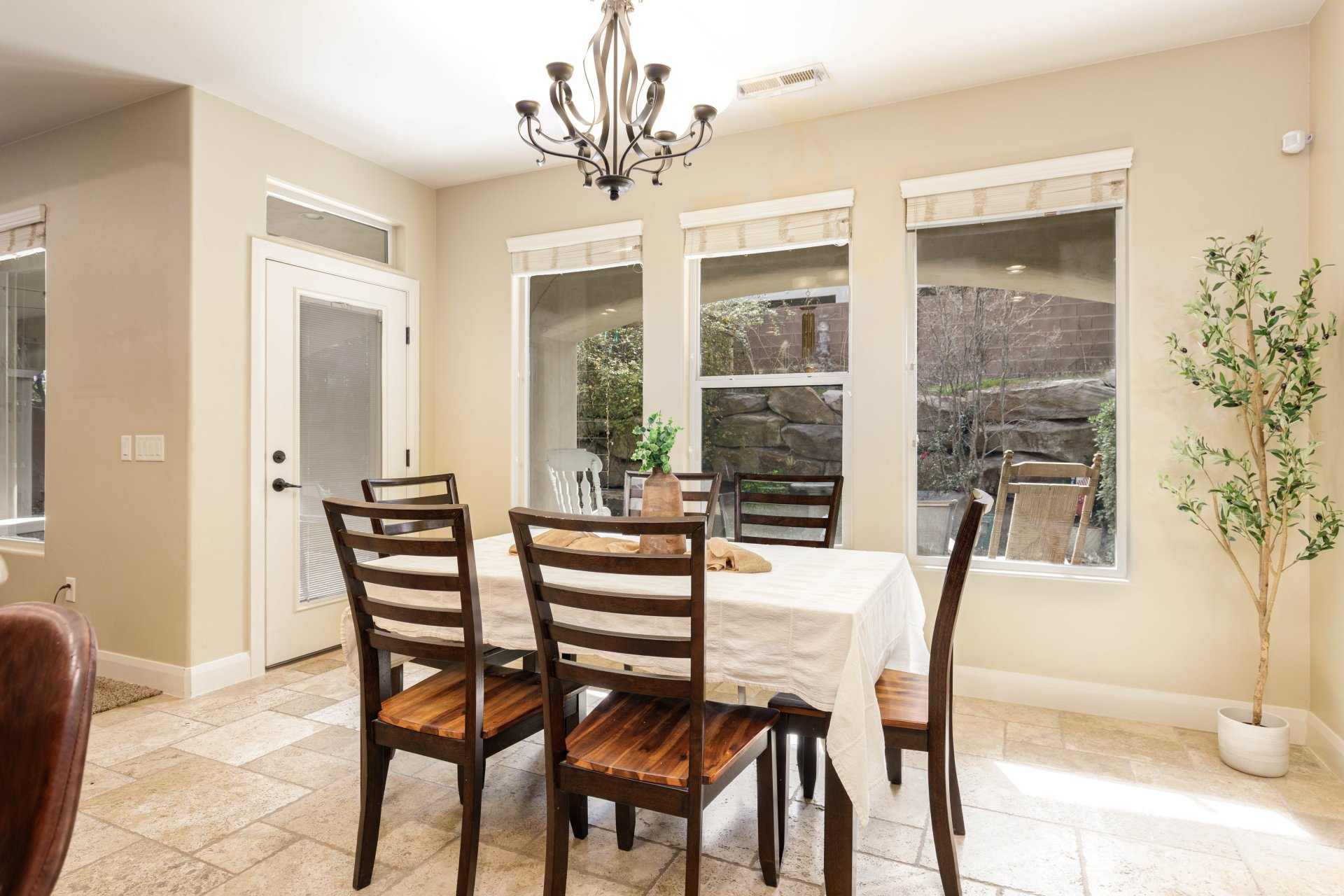 TONAQUINT TERRACE PH 1 - Residential