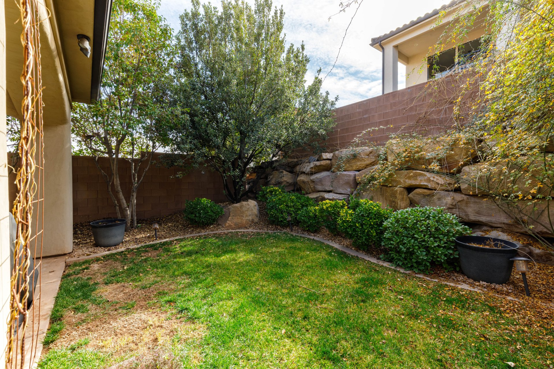 TONAQUINT TERRACE PH 1 - Residential