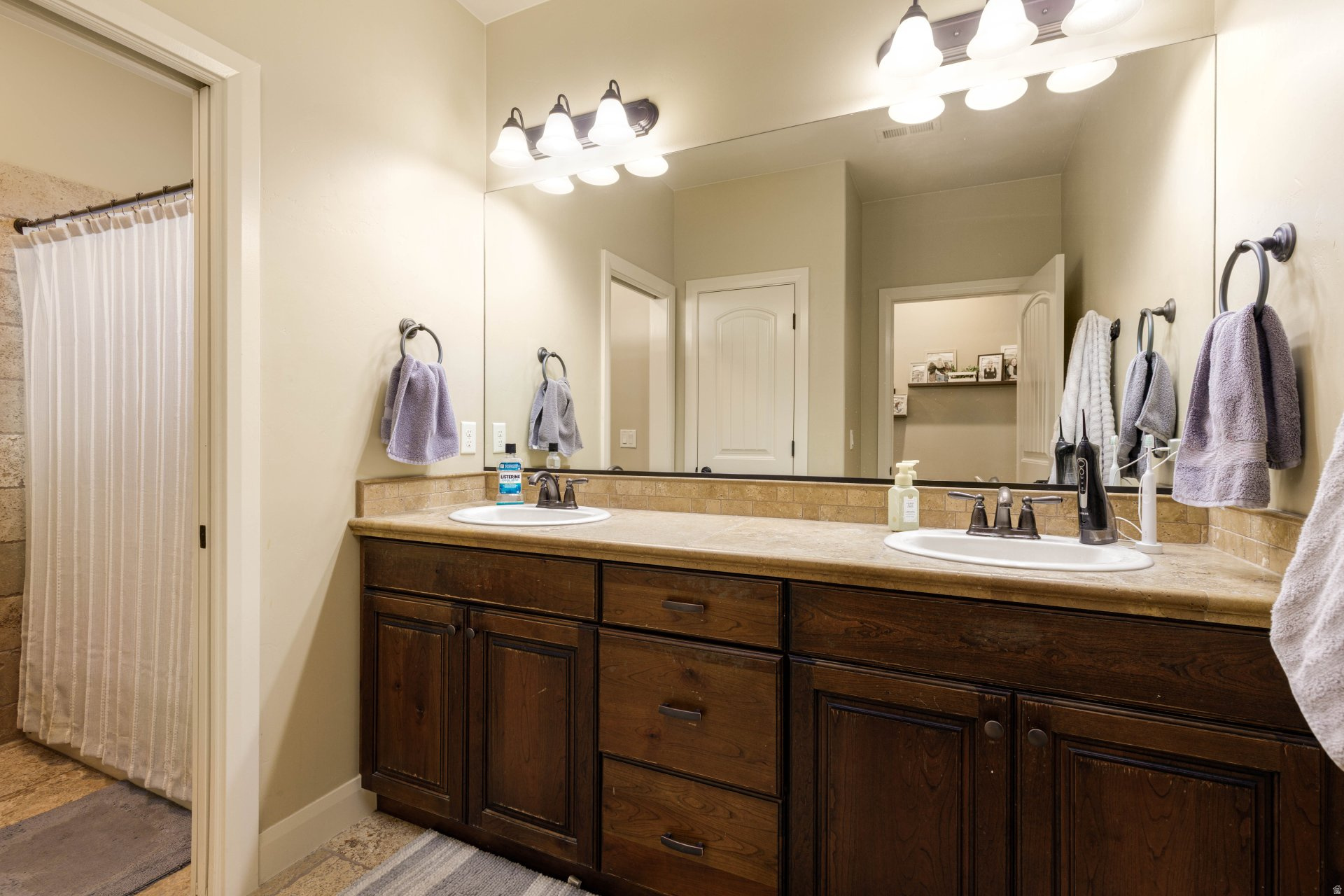 TONAQUINT TERRACE PH 1 - Residential