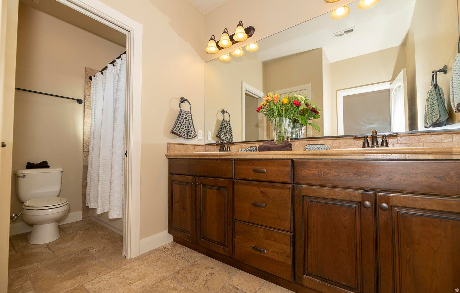 TONAQUINT TERRACE PH 1 - Residential