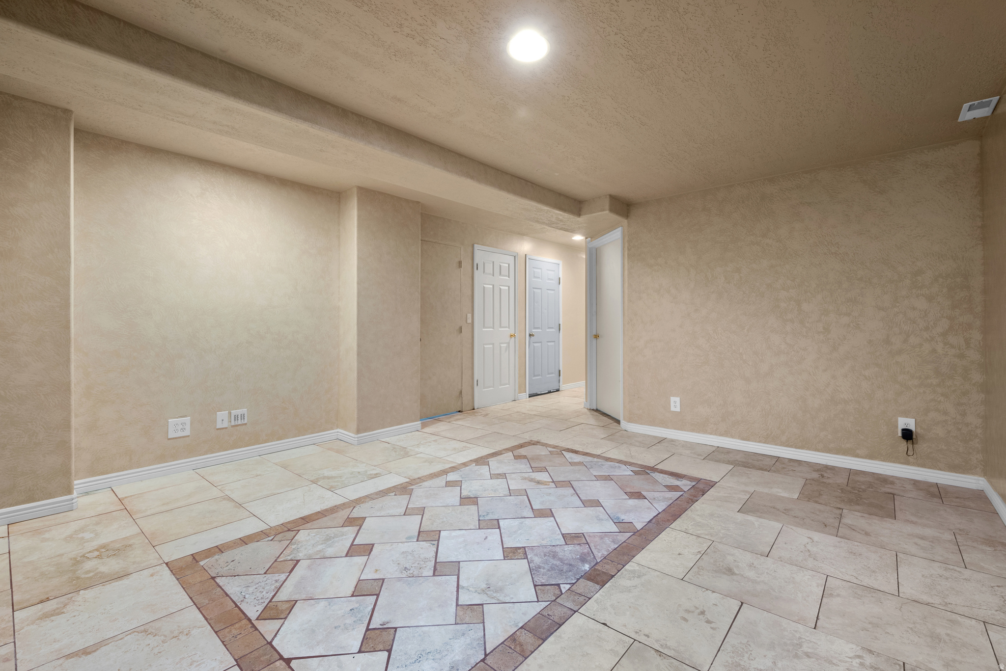 CEDARWOOD ESTATES - Residential