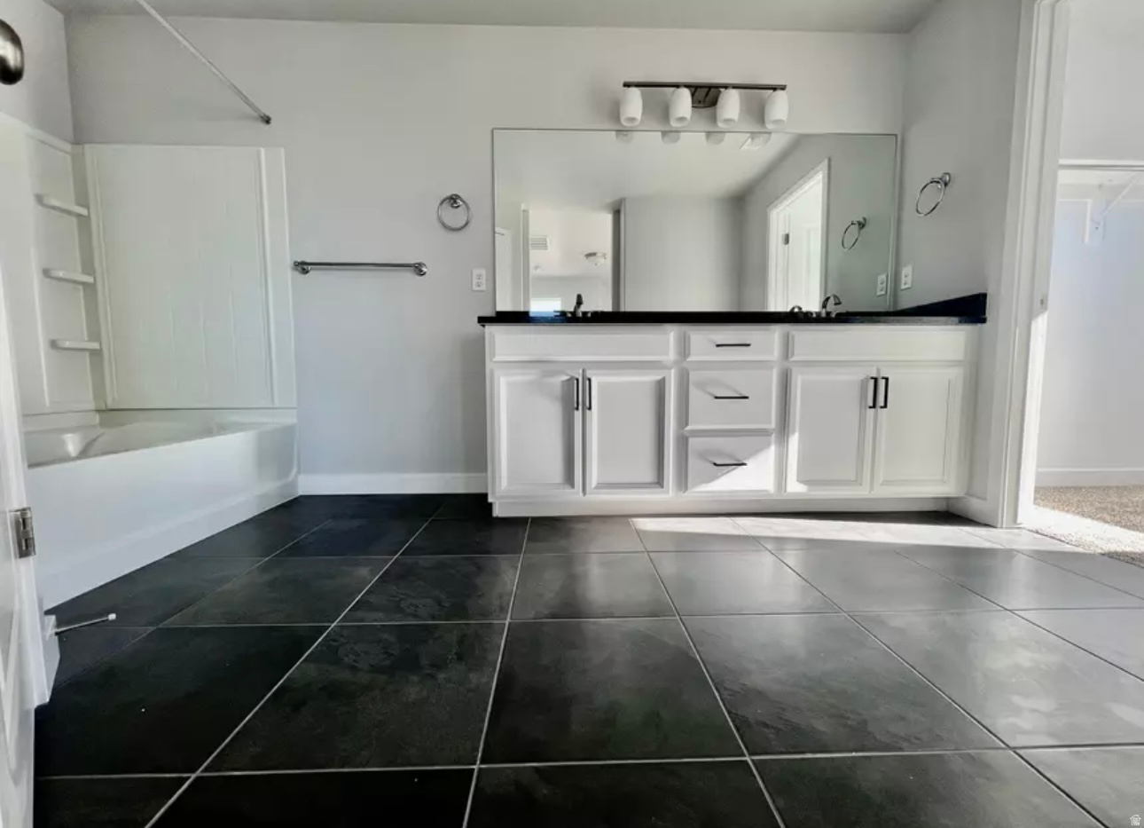 SALT POINT - Residential Lease