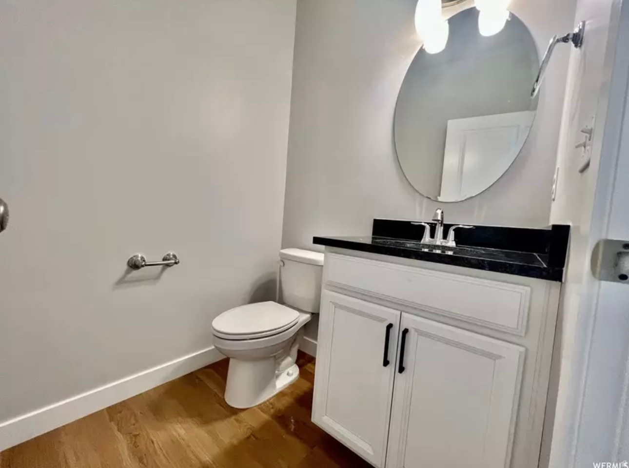 SALT POINT - Residential Lease