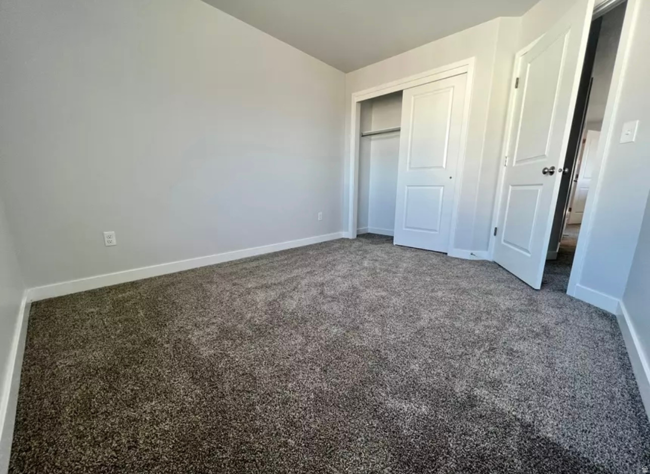 SALT POINT - Residential Lease