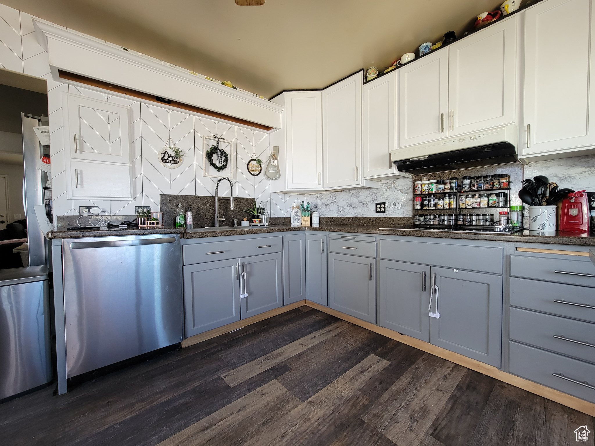 310 S 320, Tooele, Utah image 17