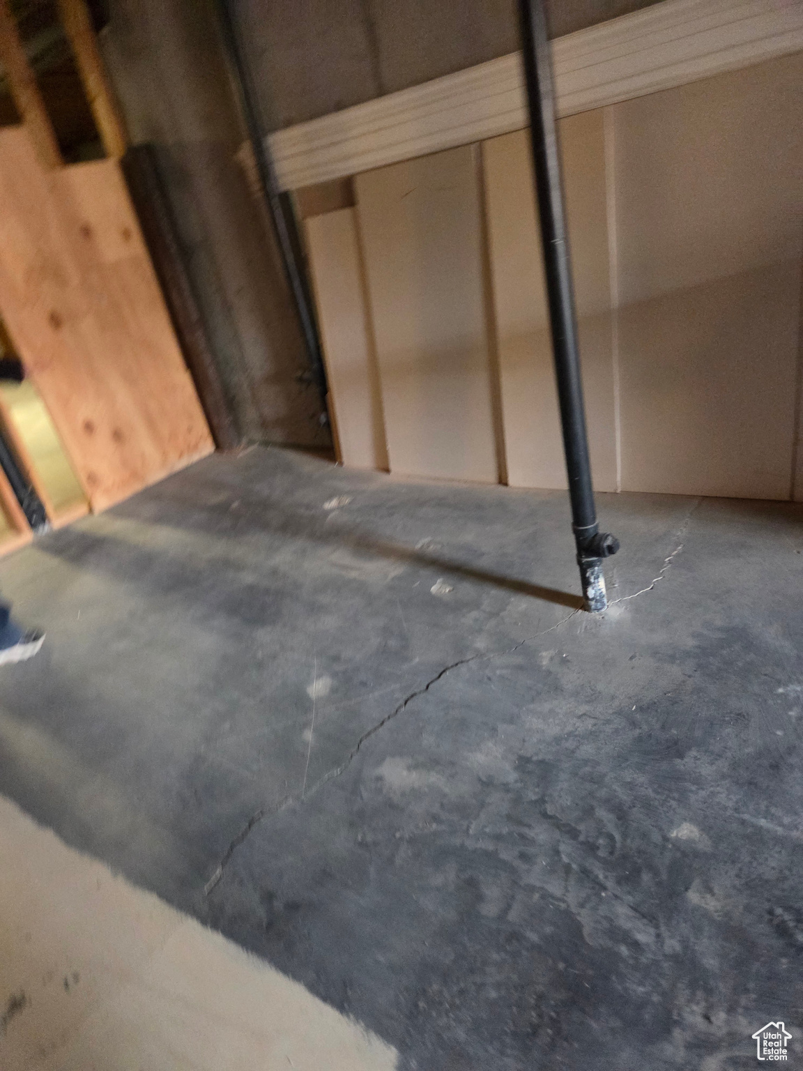 HILLCREST - Residential