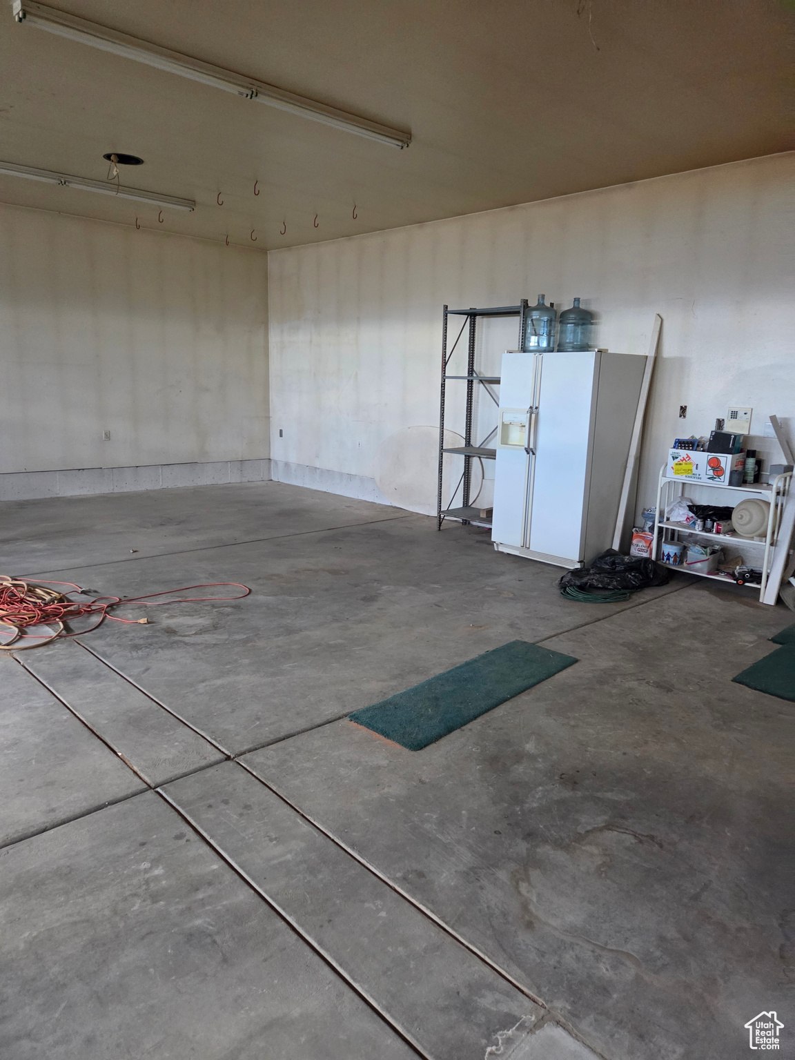 HILLCREST - Residential