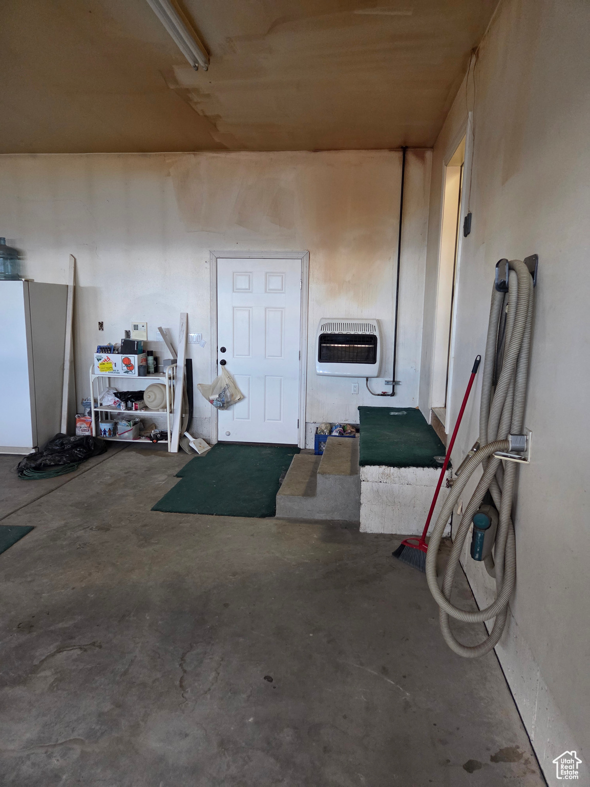 HILLCREST - Residential