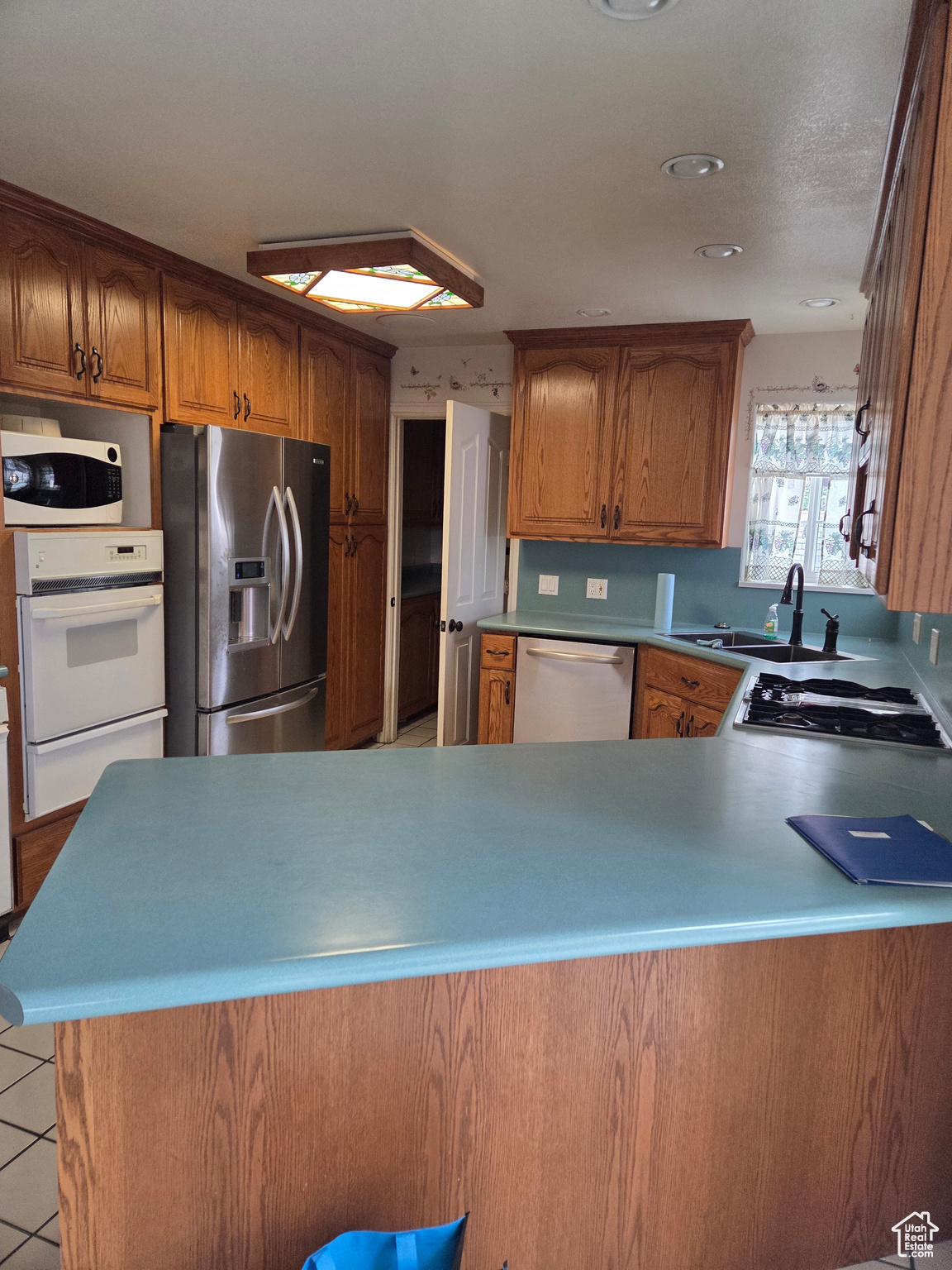 HILLCREST - Residential