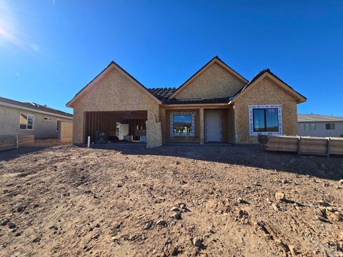 Tiny photo for 369 N FIRE ROCK WAY #101, Hurricane, UT 84737 (MLS # 2126701)