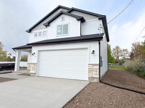 Photo of 167 E 400 S #2, Smithfield, UT 84335 (MLS # 2152659)