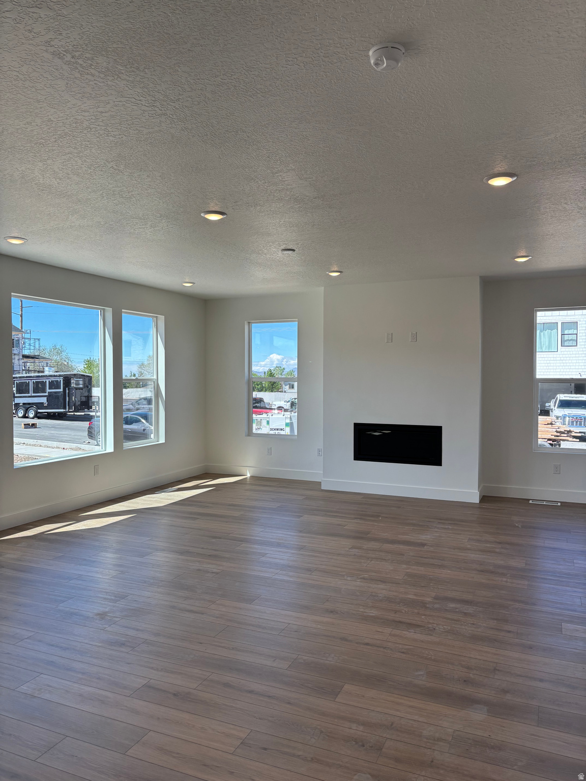 WESTON FIELD - Residential