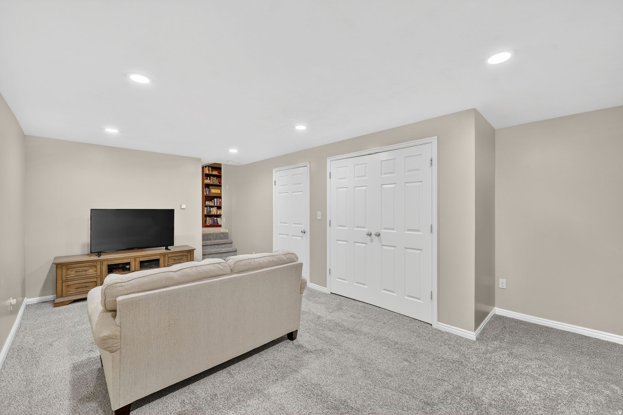 HOMESTEAD ES - Residential