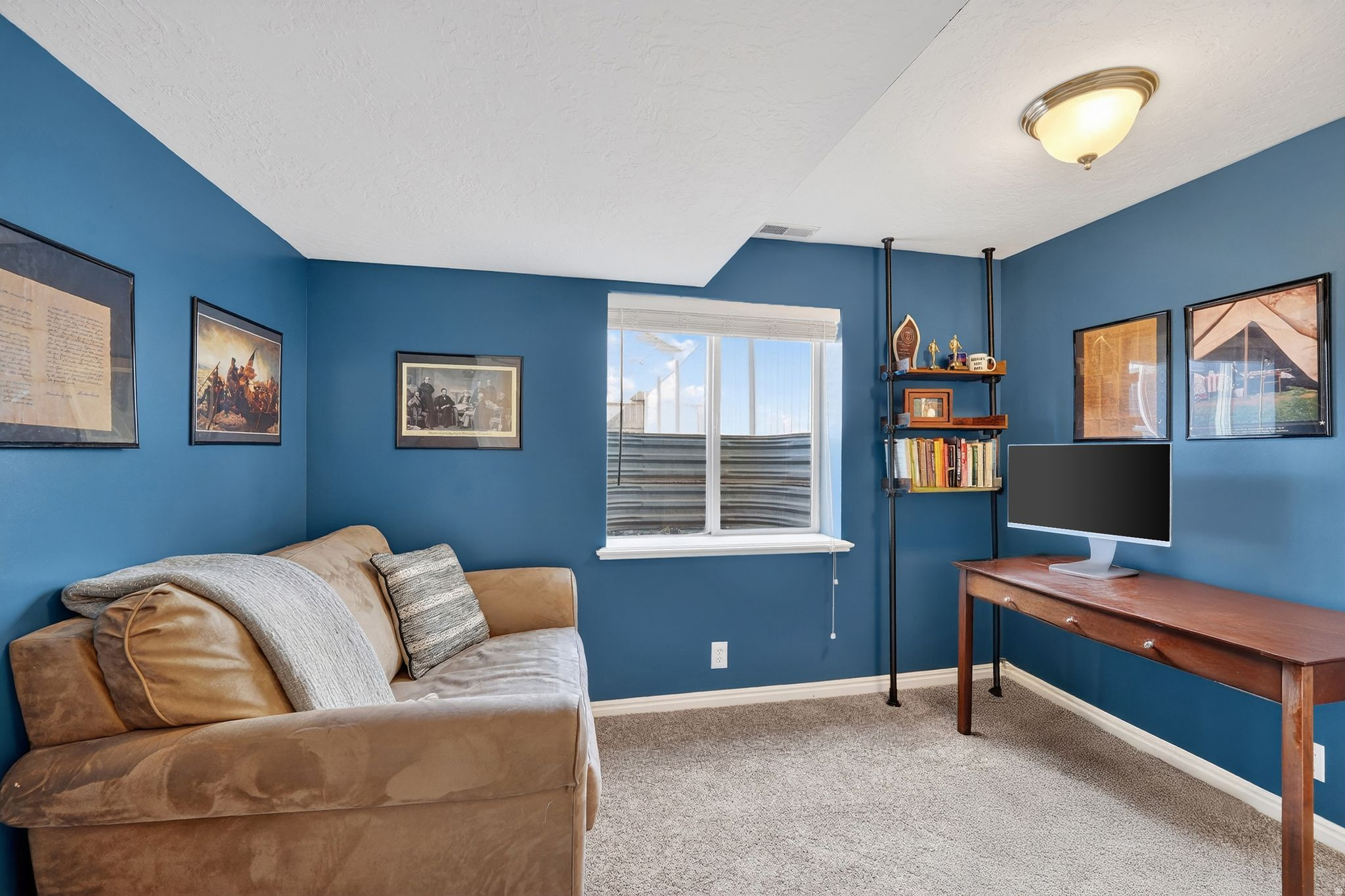 HOMESTEAD ES - Residential