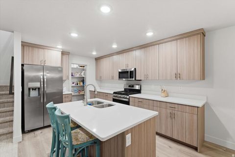 Tiny photo for 4958 S 475 W, Washington Terrace, UT 84405 (MLS # 2129310)