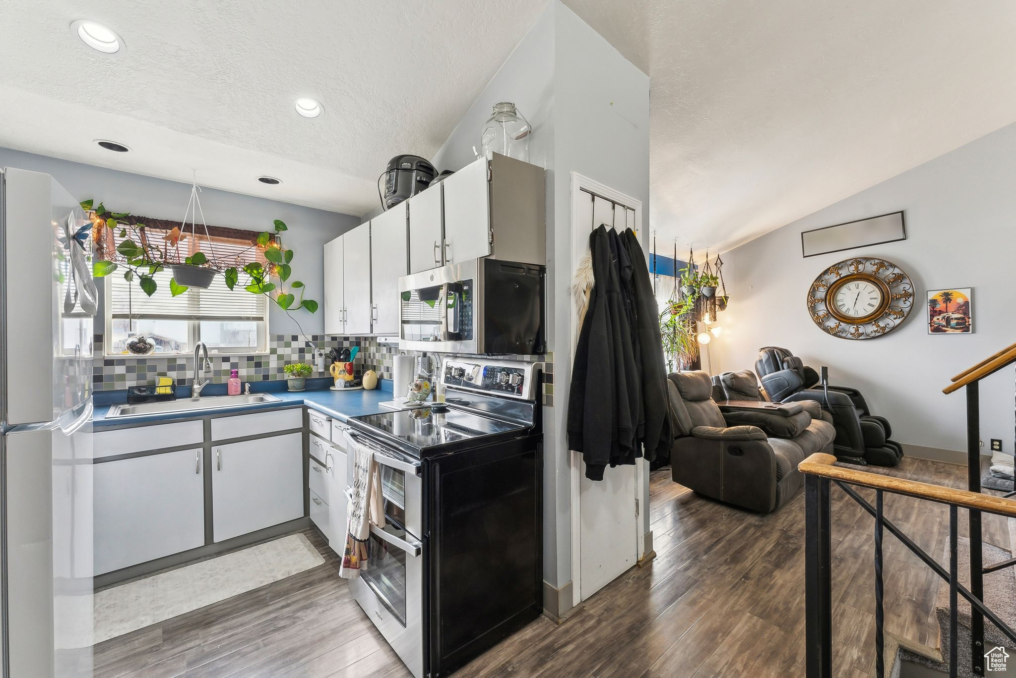 8098 W Thoreau Dr, Magna, Utah image 10
