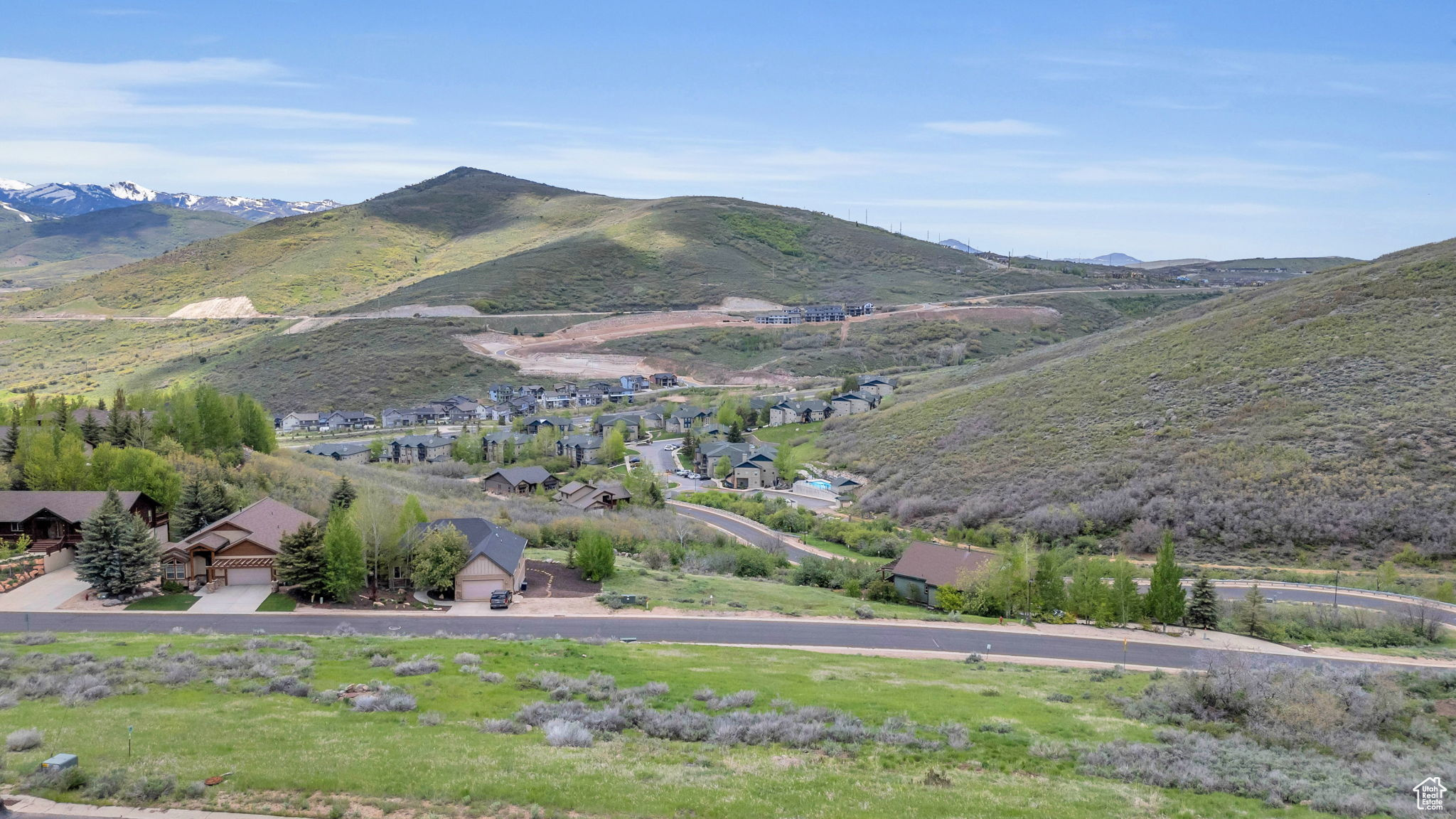 DEER MOUNTAIN - Land