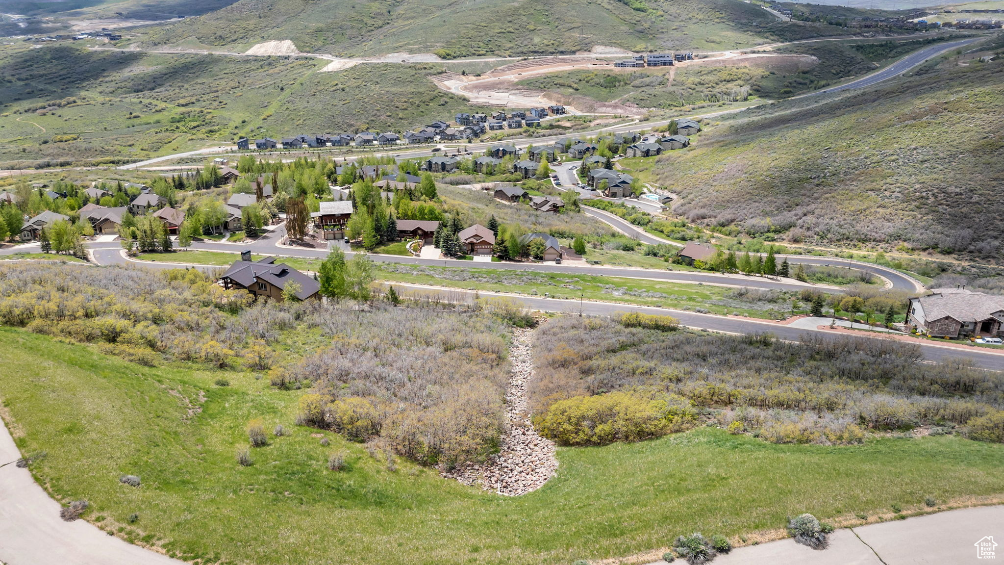 DEER MOUNTAIN - Land