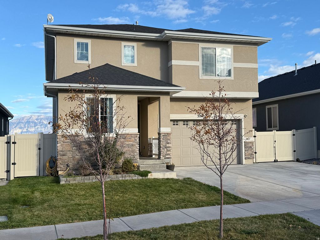 Photo of 3214 S HAWK DR W, Saratoga Springs, UT 84045 (MLS # 2122073)