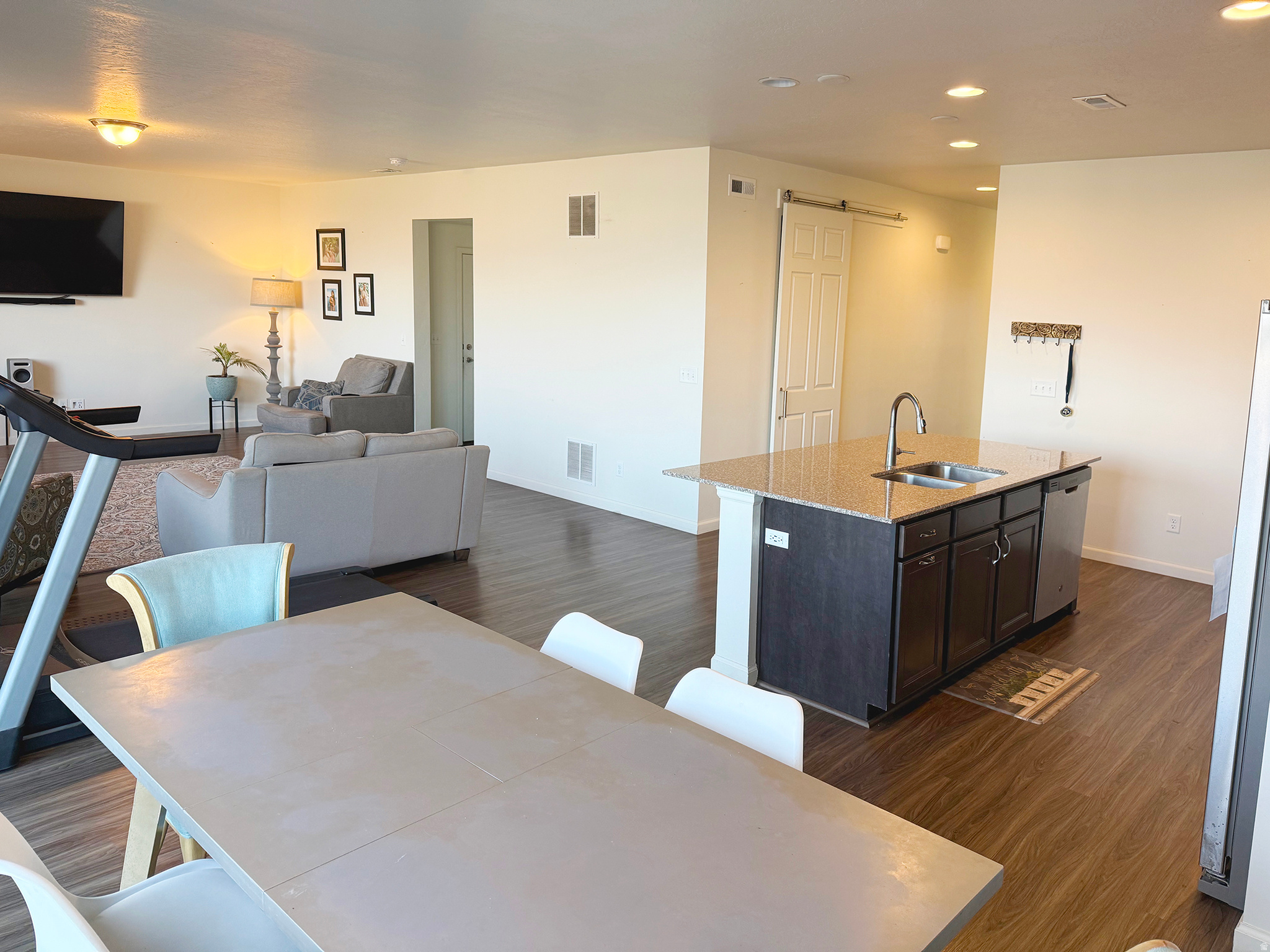 VILLAGE OF HAWKS - Residential