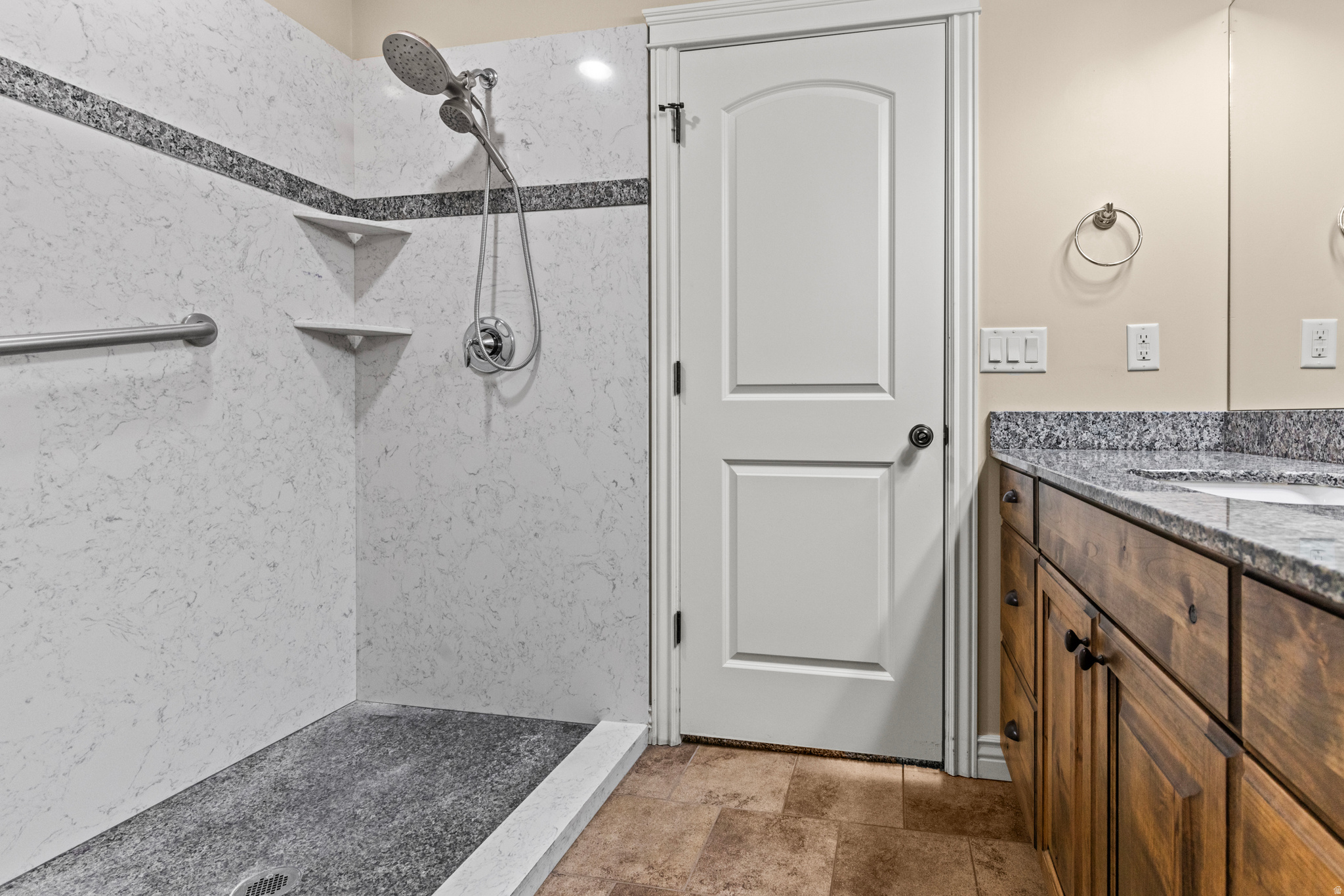 COTTAGES AT HYDE PARK - Residential