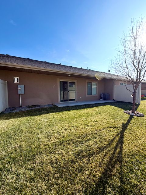 Tiny photo for 524 HYDE PARK LN, Kaysville, UT 84037 (MLS # 2134670)