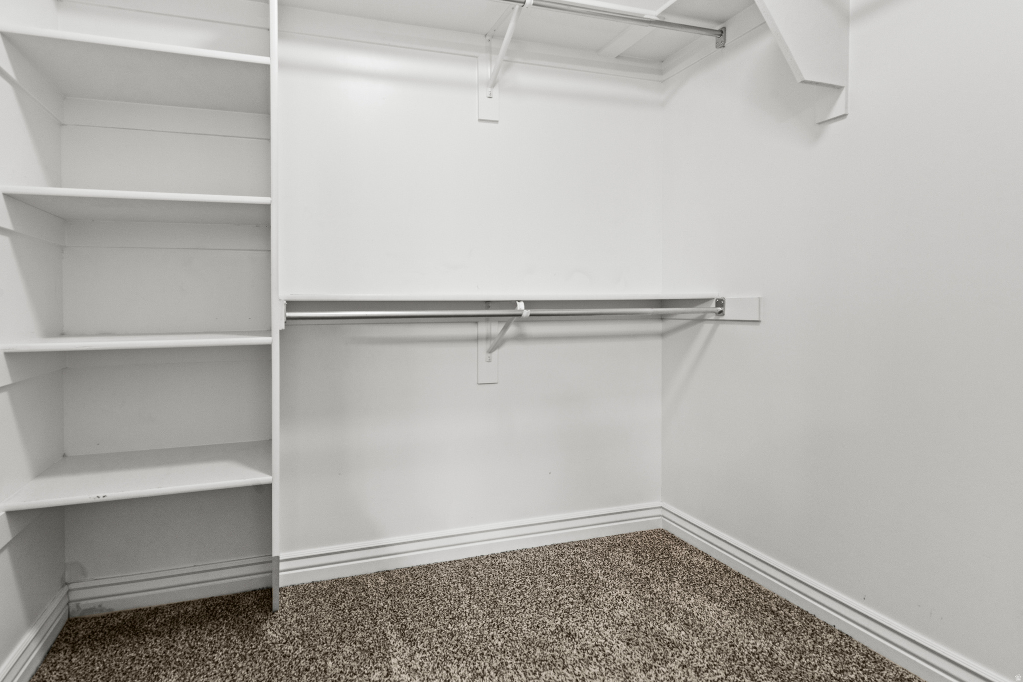 COTTAGES AT HYDE PARK - Residential