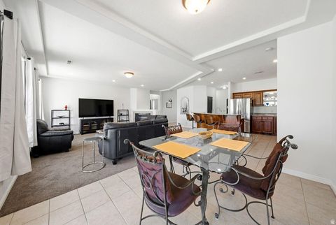 Tiny photo for 1109 N VENTANA DR, Washington, UT 84780 (MLS # 2152215)