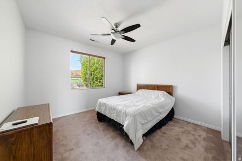 Tiny photo for 1109 N VENTANA DR, Washington, UT 84780 (MLS # 2152215)