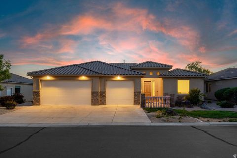 Tiny photo for 1109 N VENTANA DR, Washington, UT 84780 (MLS # 2152215)