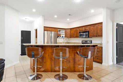 Tiny photo for 1109 N VENTANA DR, Washington, UT 84780 (MLS # 2152215)